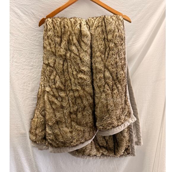 Pottery‎ Barn Brown Faux Fur Ruched Soft Blanket Throw Caramel Ombre - Picture 1 of 4